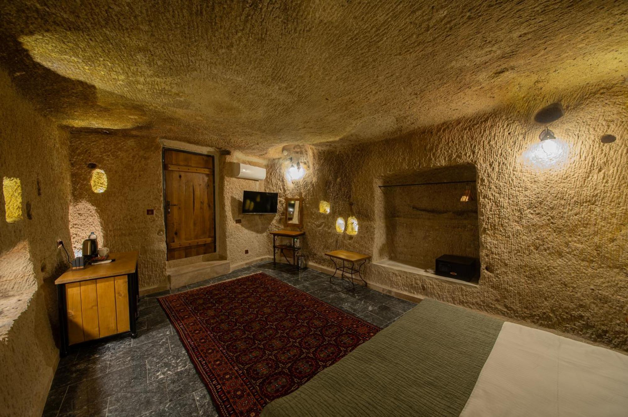 Ares Cave Suites Γκόρεμε Εξωτερικό φωτογραφία