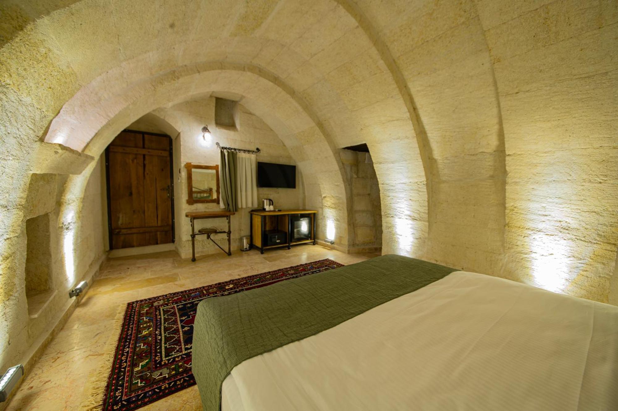 Ares Cave Suites Γκόρεμε Εξωτερικό φωτογραφία